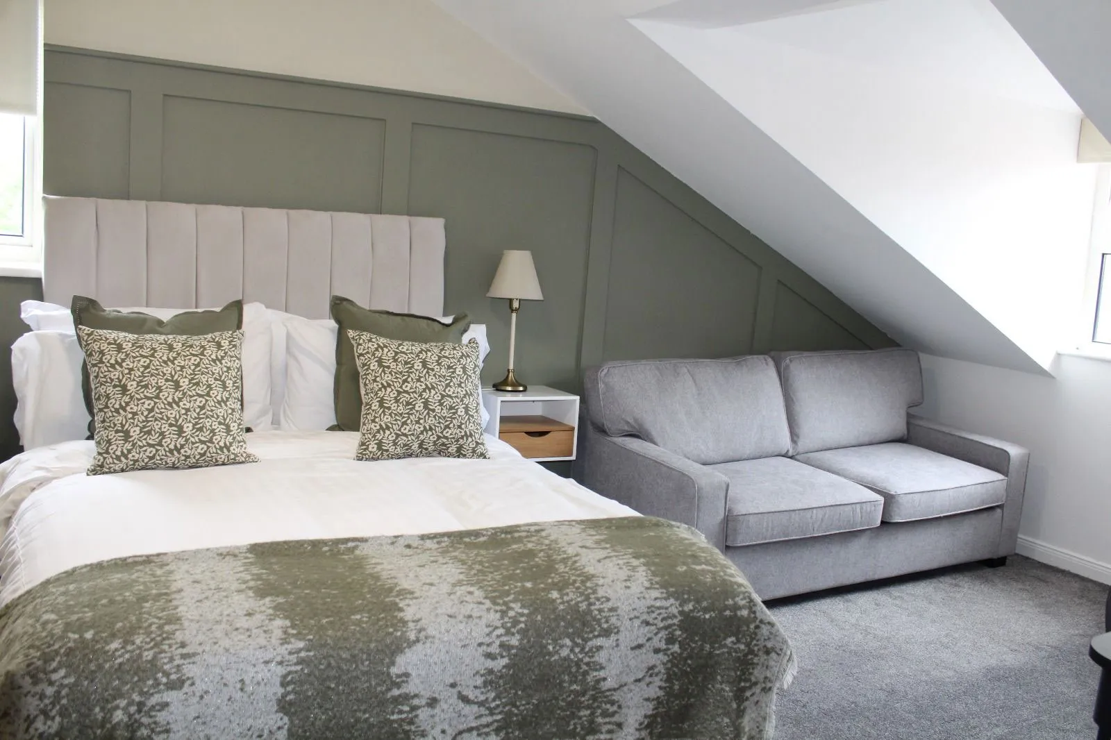 Double Room + Sofa