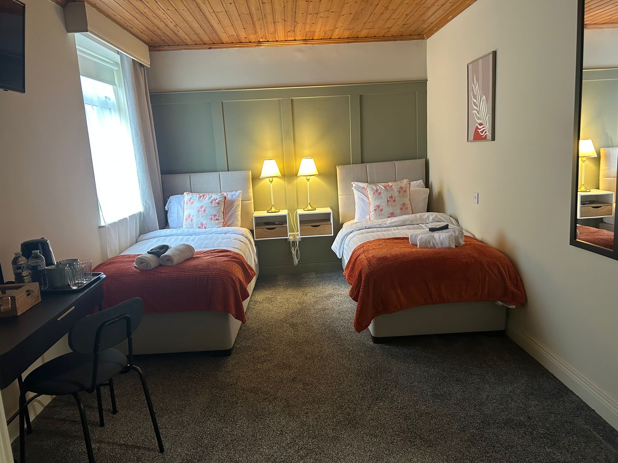 Deluxe Twin Room